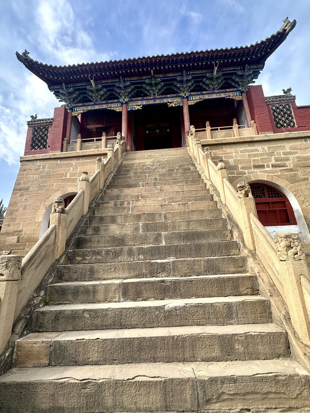 非常壯觀的李自成行宮