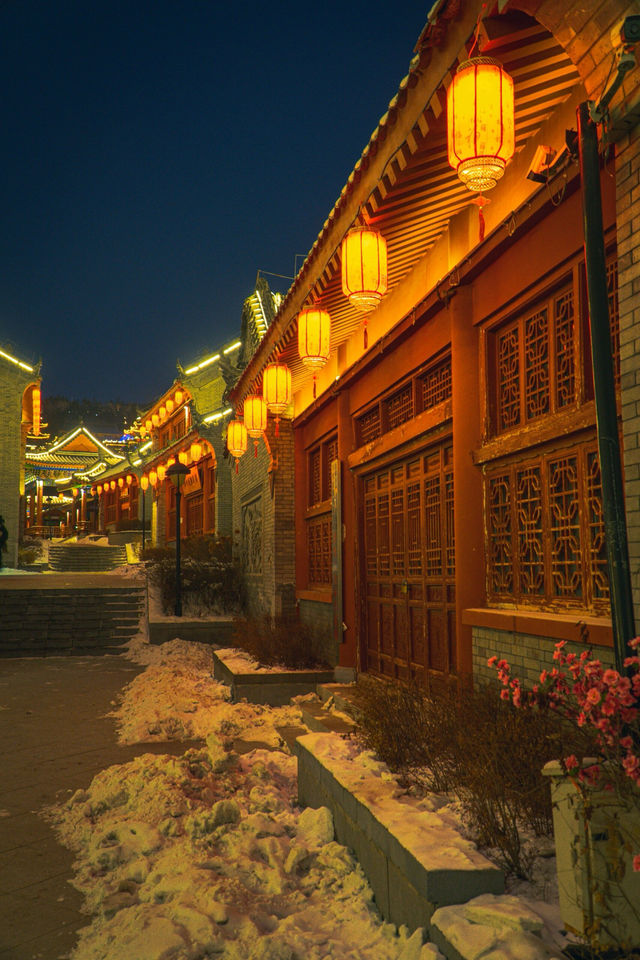 吉林這動漫感的夜景，一秒帶你穿越回古代