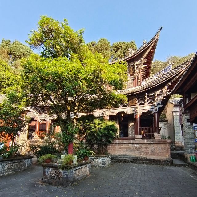 巍寶山