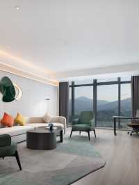 🏨✨ Shenzhen Stay: High-Rise Comfort & Connectivity 🌐🛌