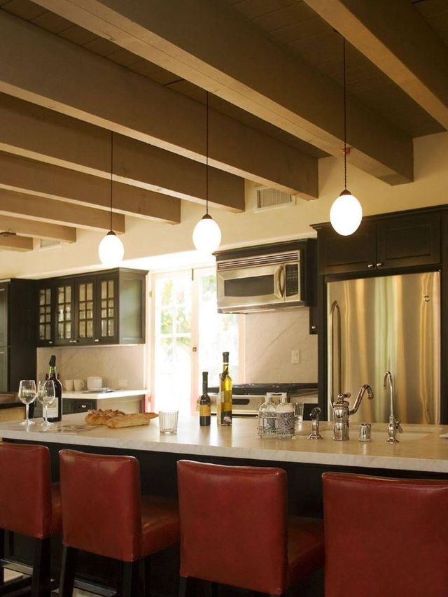 🌟 West Hollywood Wonders: Chic Hotel Gems 🏨✨