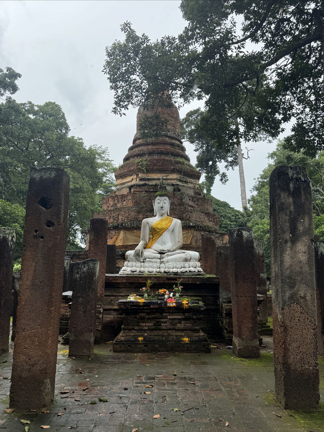 隐藏在泰北的世遗小城|甘烹碧|—大象寺
