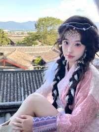 不用行山都可以俯瞰古城嘅民宿｜麗江。