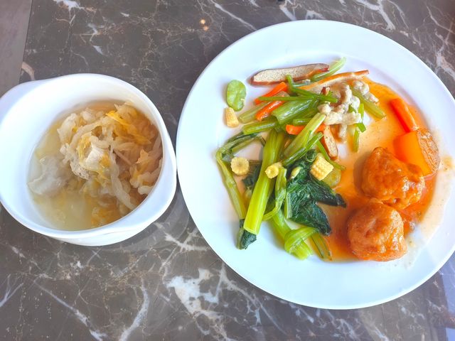 青年大街吃早餐·沈陽世茂希爾頓酒店。