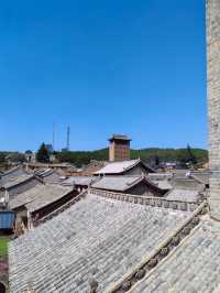 郭峪古城。