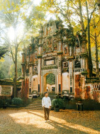 探秘貴州神秘古蹟，有著六百年歷史的飛雲崖。