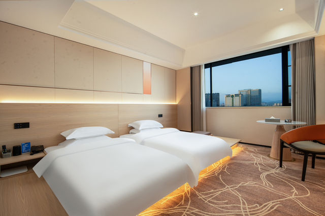 來揭陽住舒宸酒店/贈兩餐/自助早餐及晚餐。 來揭陽住舒宸酒店/贈兩餐/自助早餐及晚餐。