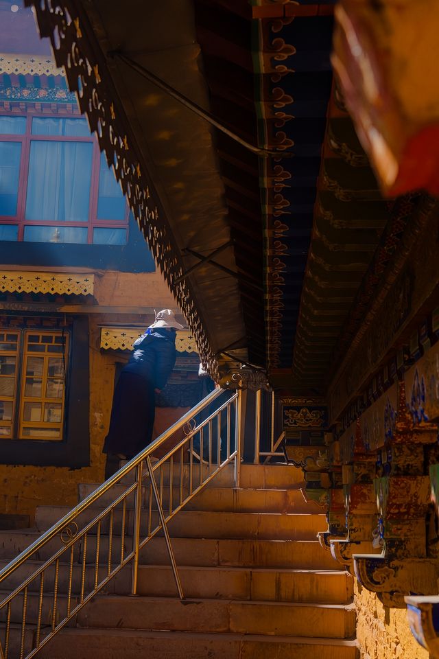 西藏小眾旅行地，探秘扎基寺的虔誠與信仰