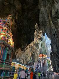 🪨 Scaling the Colors of Batu Caves 