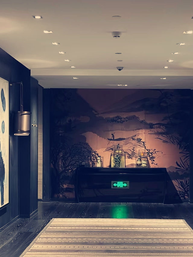雲端飄浮！廣州瑰麗酒店無邊泳池暢泳