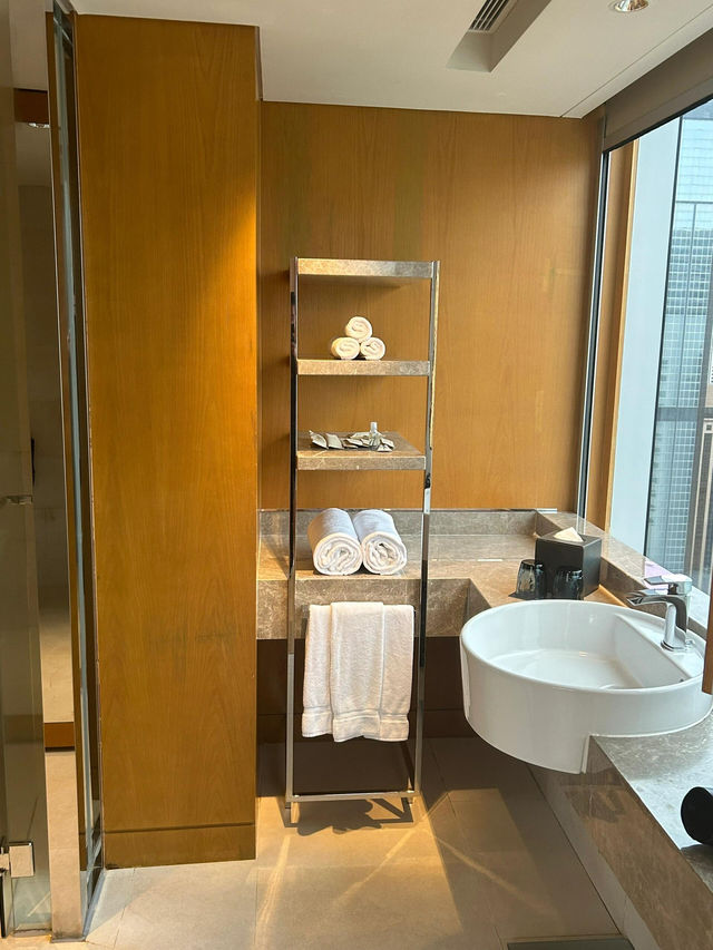 ✨【香港萬麗海景酒店｜「維港全景套房」