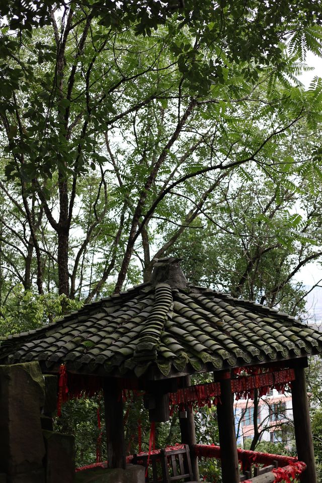 一起去巴人石頭城