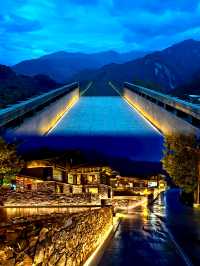 九寨溝住對了！雲裳民宿，推窗就是雪山海子