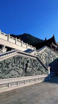 “探秘仙湖弘法寺：入口壁畫的佛韻禪意與祈福之旅”深圳弘法