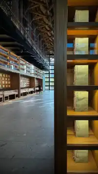 用雨過天青雲破處來描摹的宋之色