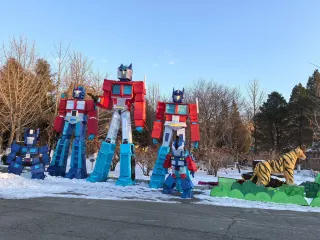 호산장성 한 걸음에 건너기｜왼손은 조선, 오른손은 고국