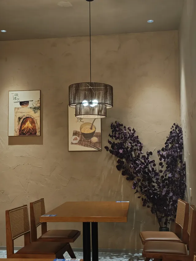 秦皇島/小島的平價牛肉粉店牛骨好香 秦皇島/小島的平價牛肉粉店牛骨好香