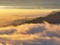 宮崎駿同款天空之城!我在哀牢山找到了神仙民宿