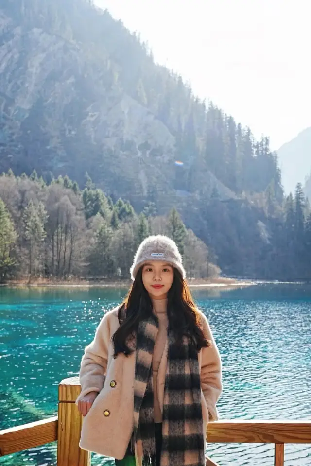 Jiuzhaigou Travel Guide