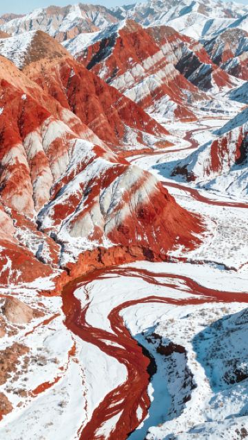 После снега тушь и Данся просто потрясающие