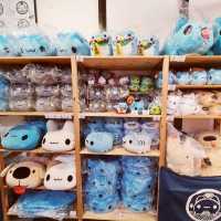 Shopping for Capoo the blue cat souvenirs
