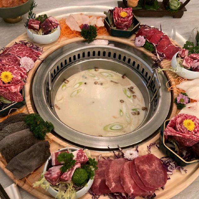 利舞台的夜上海餐廳—香江花月