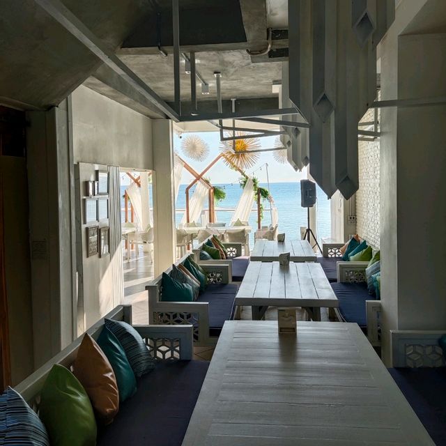 ที่พักติดทะเลจันทบุรี Maldivesbeachresort