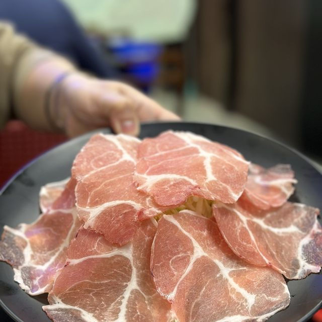 油麻地黎個椰子雞鍋打邊爐🍲凍冰冰岩曬
