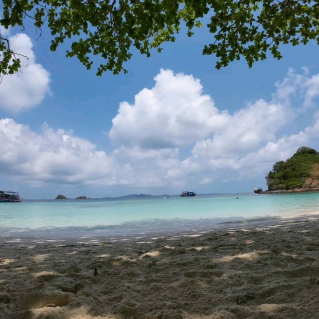 หาดศาลเจ้า เกาะรัง เสน่ห์ทะเลตราด