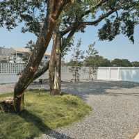 คาเฟ่มินิมอลที่ลำลูกกา  "R HOUSE" 