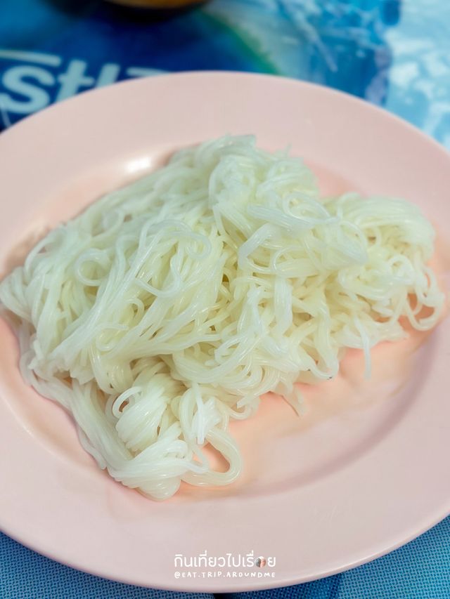 🌟ไก่ปิ้งเจ้าเด็ดในร้านส้มตำ ตัวเมืองเชียงราย