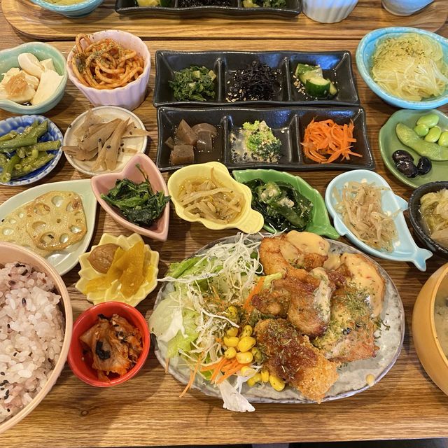 三木の小鉢たくさんの御膳が大人気