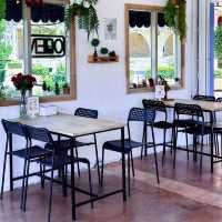 Jintana cafe คาเฟ่ ที่ Verona ทับลาน