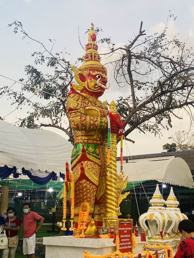 ปิดทองลูกนิมิต | วัดเขาน้อยหนองโสน| ตราด