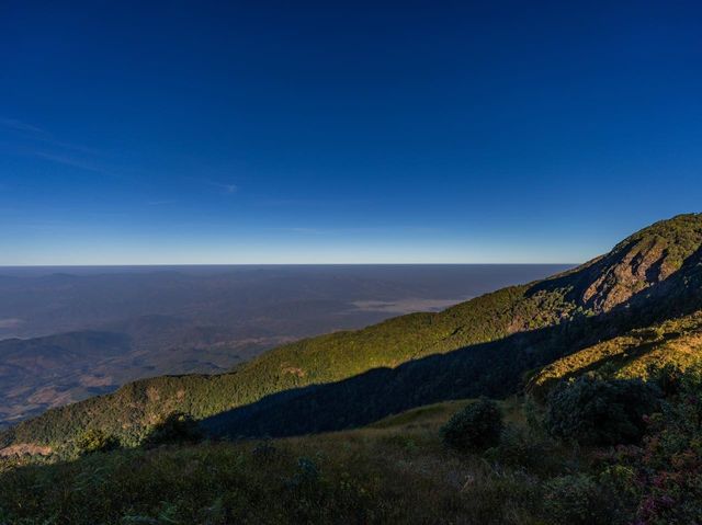 พาสัมผัสความหนาว ณ จุดสูงสุดแดนสยาม ⛰️