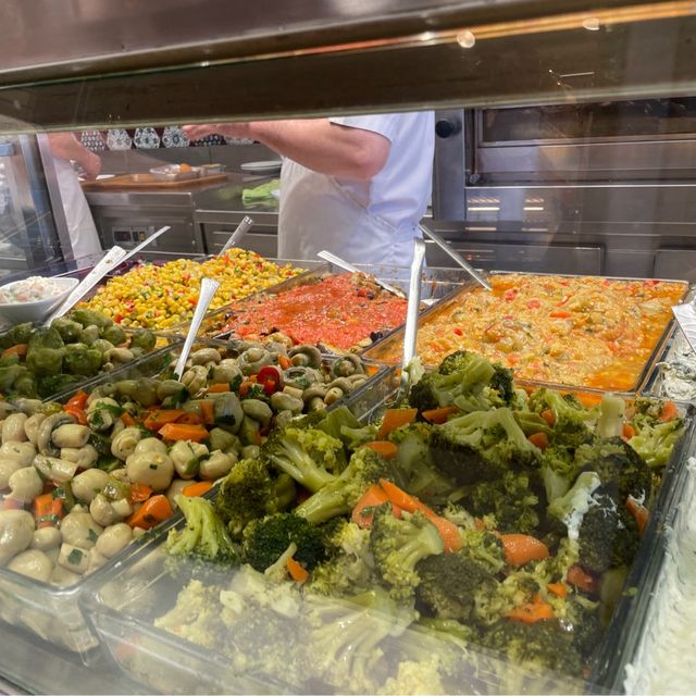 A place that feeds all — Pehlivan @ Taksim