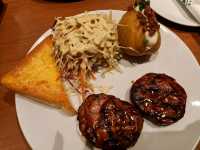 พากินสเต็กร้าน Eat Am Are 