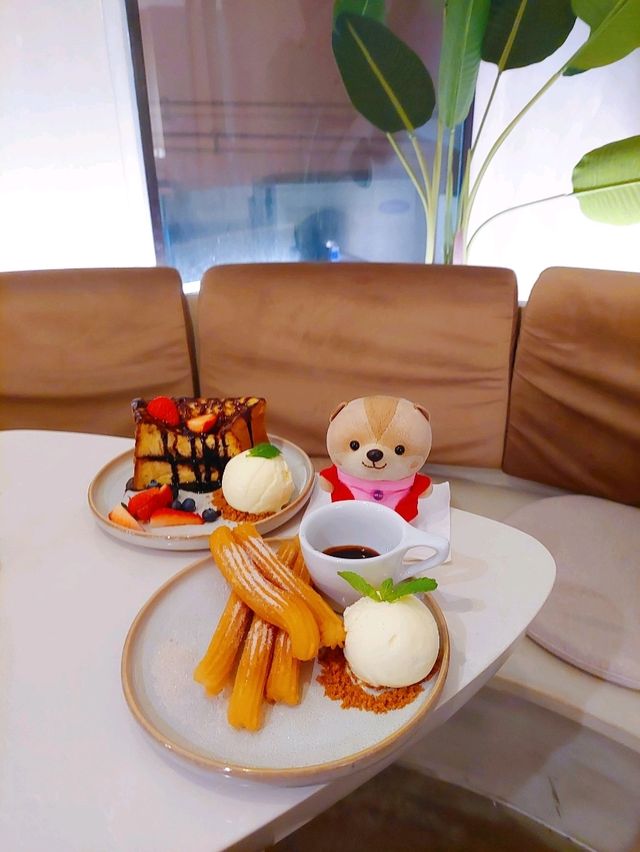 太子｜2 Soon Cafe｜晝夜不同感覺的咖啡店