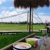 จิบกาแฟแลนา @รักษ์นา คาเฟ่ท์ 