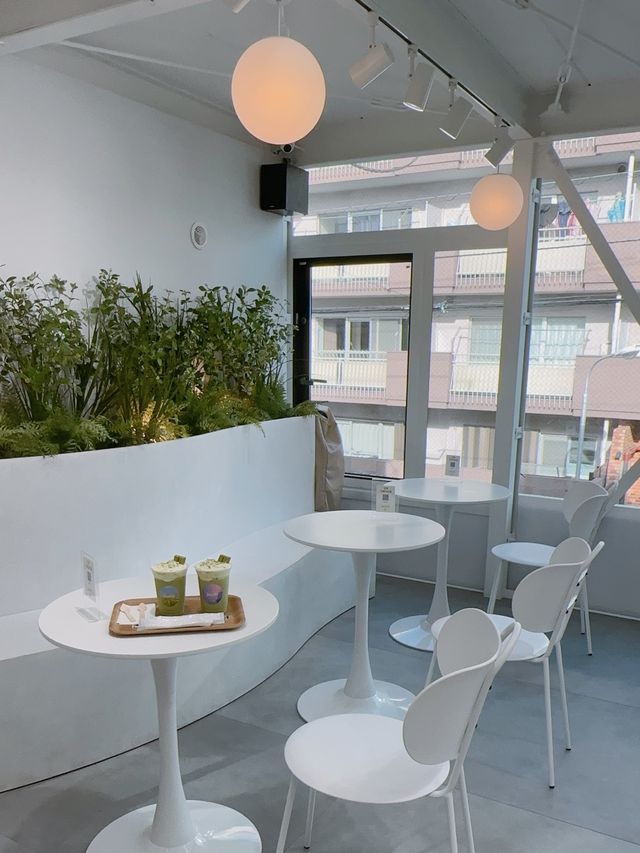 新大久保 NEWOPEN カフェとコスメが同時に楽しめる Dainy