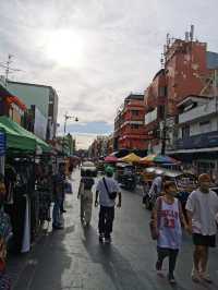 มาเดินเล่นชิลๆที่ถนนข้าวสาร 
