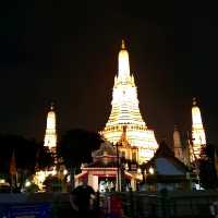 วัดอรุณฯ ยามเย็นที่งดงาม