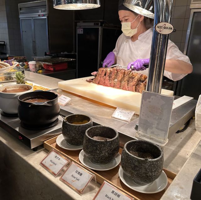 台北萬華吃到飽！凱達大飯店 百宴自助餐廳！寬敞空間、不限時用餐！