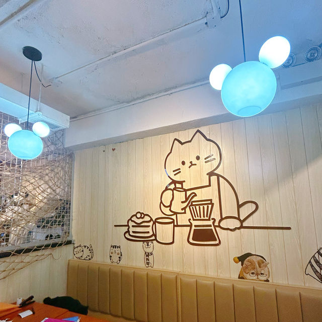 Many Mo Cafe Many Mo Cafe