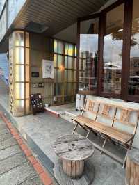 【長崎カフェ】長崎駅の目の前！空港を表すスリーコードが店名のお店