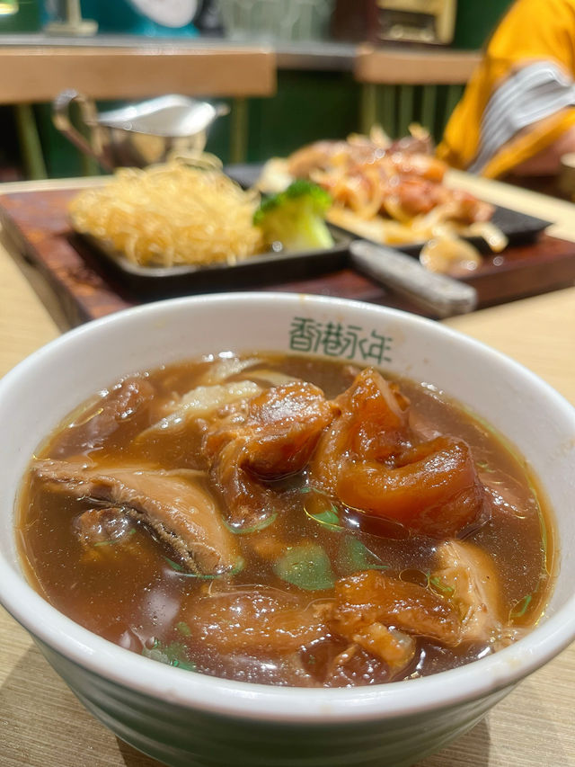 💈港式懷舊好味道 大大份鐵板🥩車仔麵😋