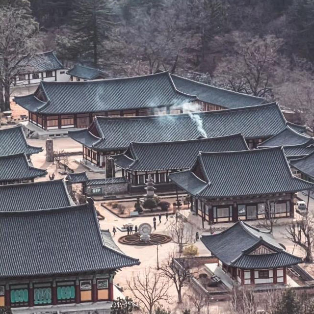 The Beauty of Unmunsa Temple in Winter 