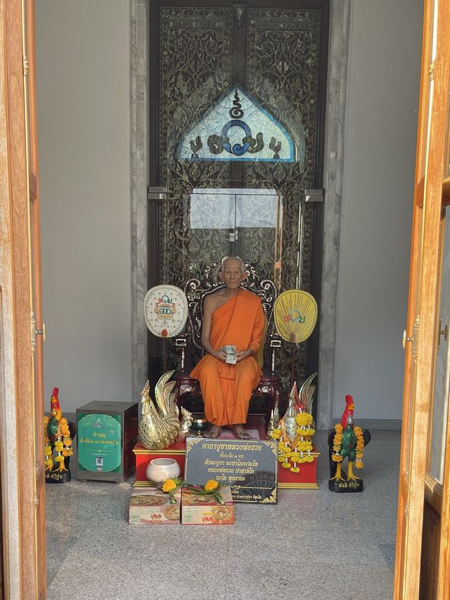 วัดที่มีพระเกจิอาจารย์ชื่อดังแห่งเมืองกรุงเก่า