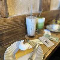 センス良い空間とスイーツが楽しめるお洒落カフェ