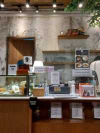 คาเฟ่ในบ้านร่มรื่นย่านนางเลิ้ง